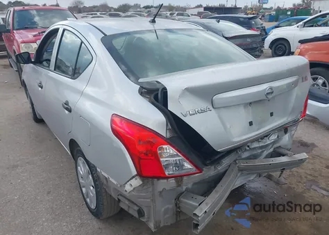 2017 Nissan Versa 1.6 S z USA, uszkodzony, nr VIN 3N1CN7AP4HL888532